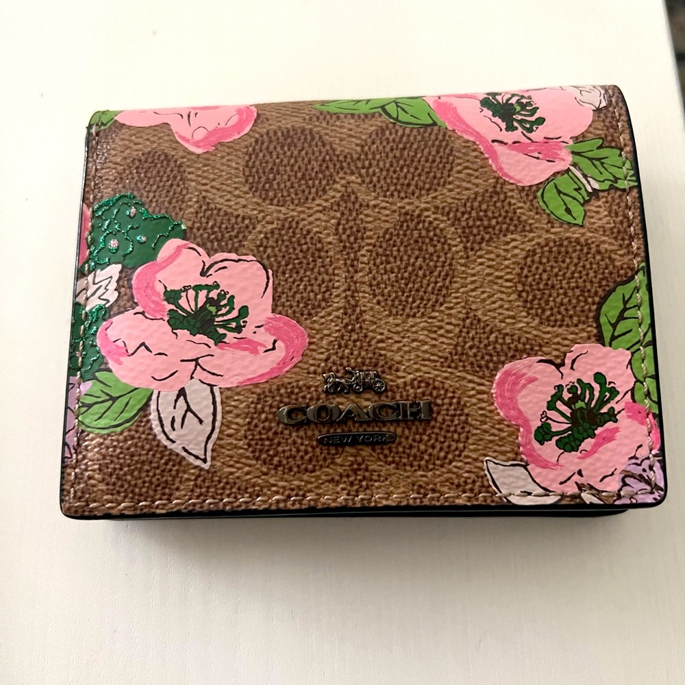 Coach signature blossom small snap wallet